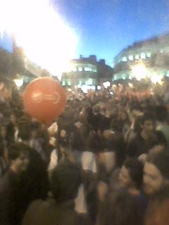 Manifestantes en la Puerta del Sol.