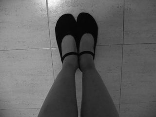 Los pies antes de abrir.