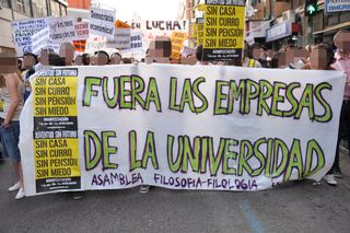 Cartel de la asamblea de Filosofía y Filología de la UCM.