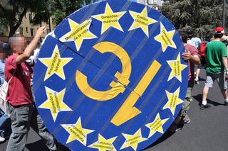 Enorme moneda de un euro.