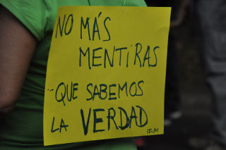 Cartel de protesta.