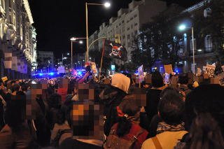 Bandera pirata en Neptuno.