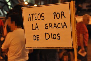 Cartel proateo.