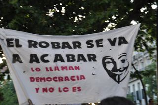 Cartel difícil de clasificar.