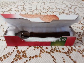 El cortador en una caja improvisada rápidamente.