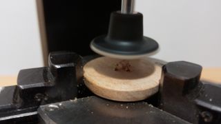 Lijado en el torno.