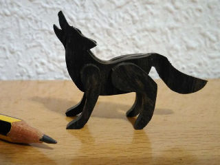 Lobo de madera.
